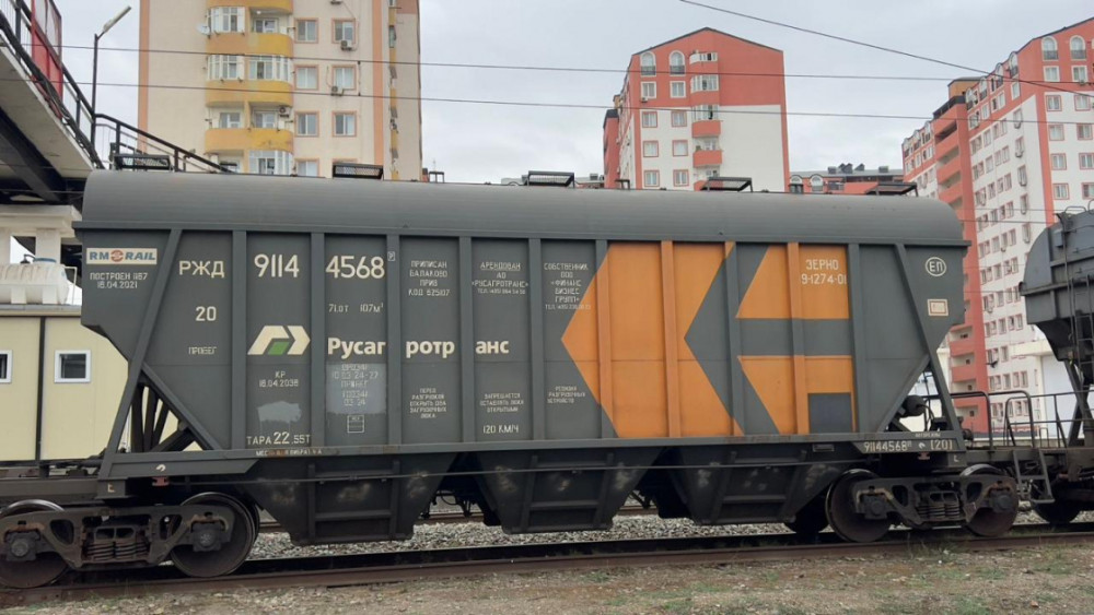 Azərbaycandan tranzit keçməklə buğda yüklü qatar Ermənistana gedib<font color=red> - FOTOLAR</font>