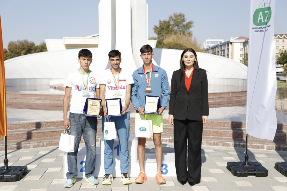 Naxçıvanda “Zəfər qaçışı” keçirilib<font color=red> - FOTOLAR</font>