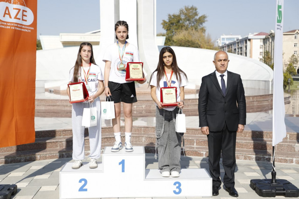 Naxçıvanda “Zəfər qaçışı” keçirilib<font color=red> - FOTOLAR</font>