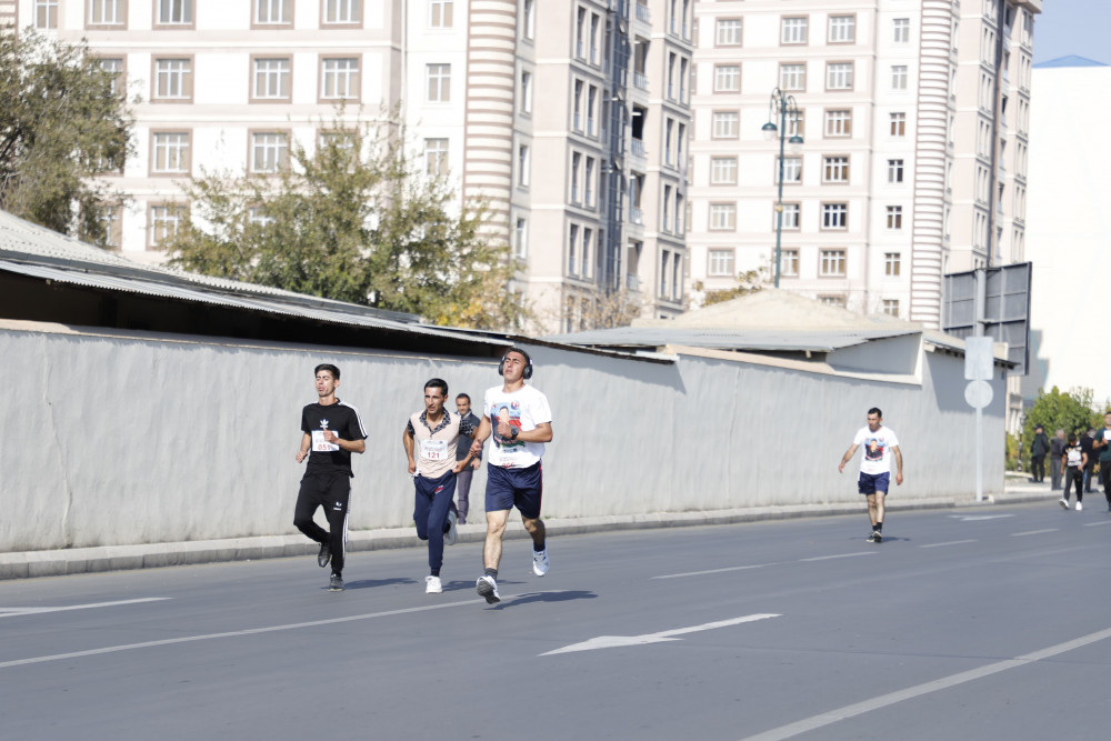 Naxçıvanda “Zəfər qaçışı” keçirilib<font color=red> - FOTOLAR</font>