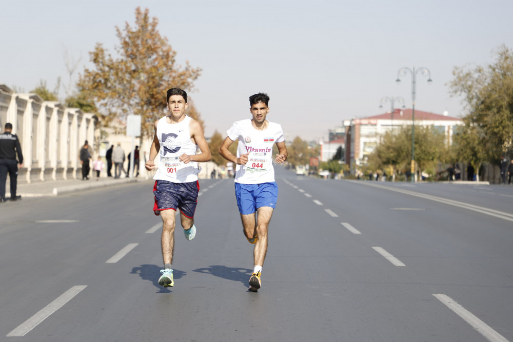 Naxçıvanda “Zəfər qaçışı” keçirilib<font color=red> - FOTOLAR</font>