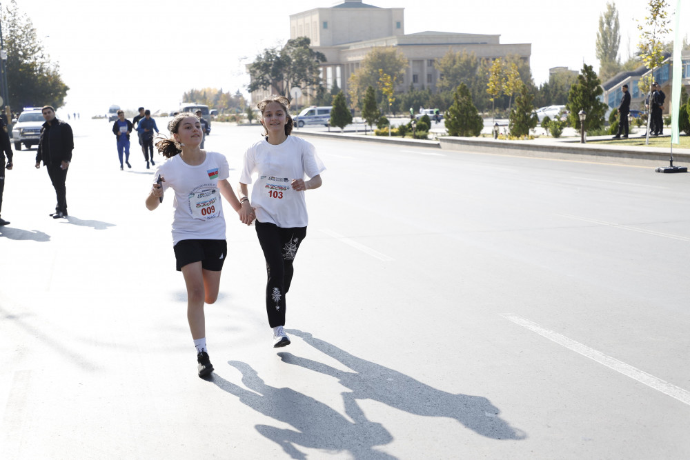 Naxçıvanda “Zəfər qaçışı” keçirilib<font color=red> - FOTOLAR</font>