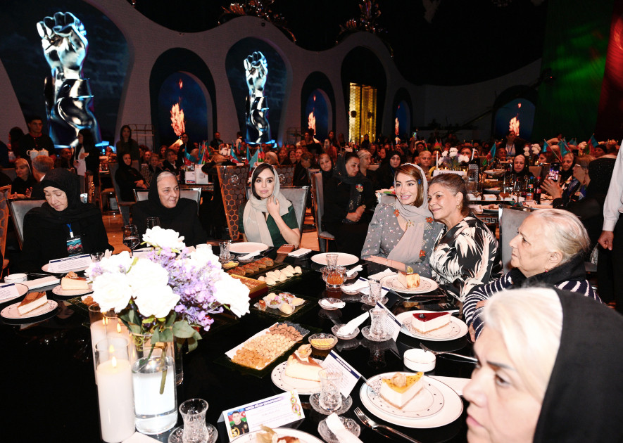 Şəhid analarının iştirakı ilə Vətən müharibəsində Zəfərin 5 illiyinə həsr olunmuş tədbir keçirilib<font color=red> - FOTOLAR</font>