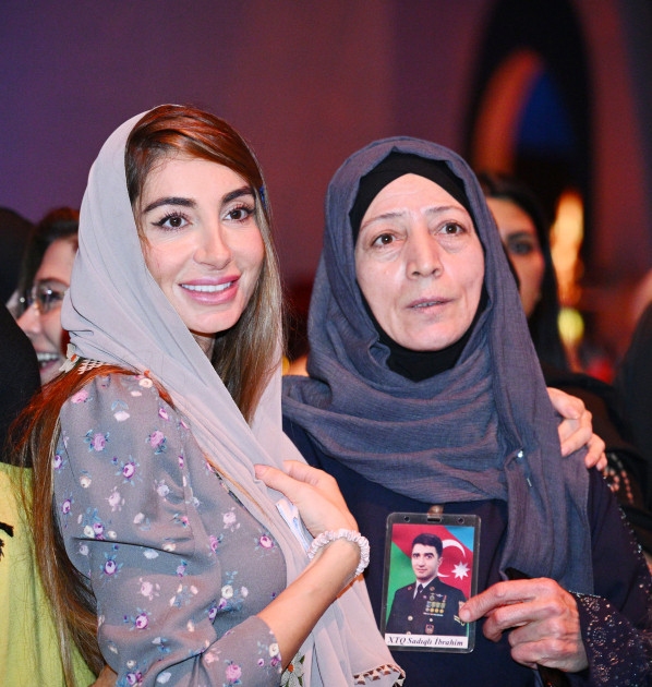 Şəhid analarının iştirakı ilə Vətən müharibəsində Zəfərin 5 illiyinə həsr olunmuş tədbir keçirilib<font color=red> - FOTOLAR</font>