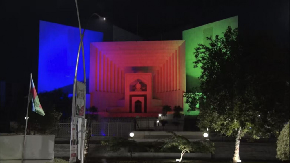 İslamabad şəhəri Azərbaycan bayrağına bürünüb<font color=red> - FOTOLAR</font>