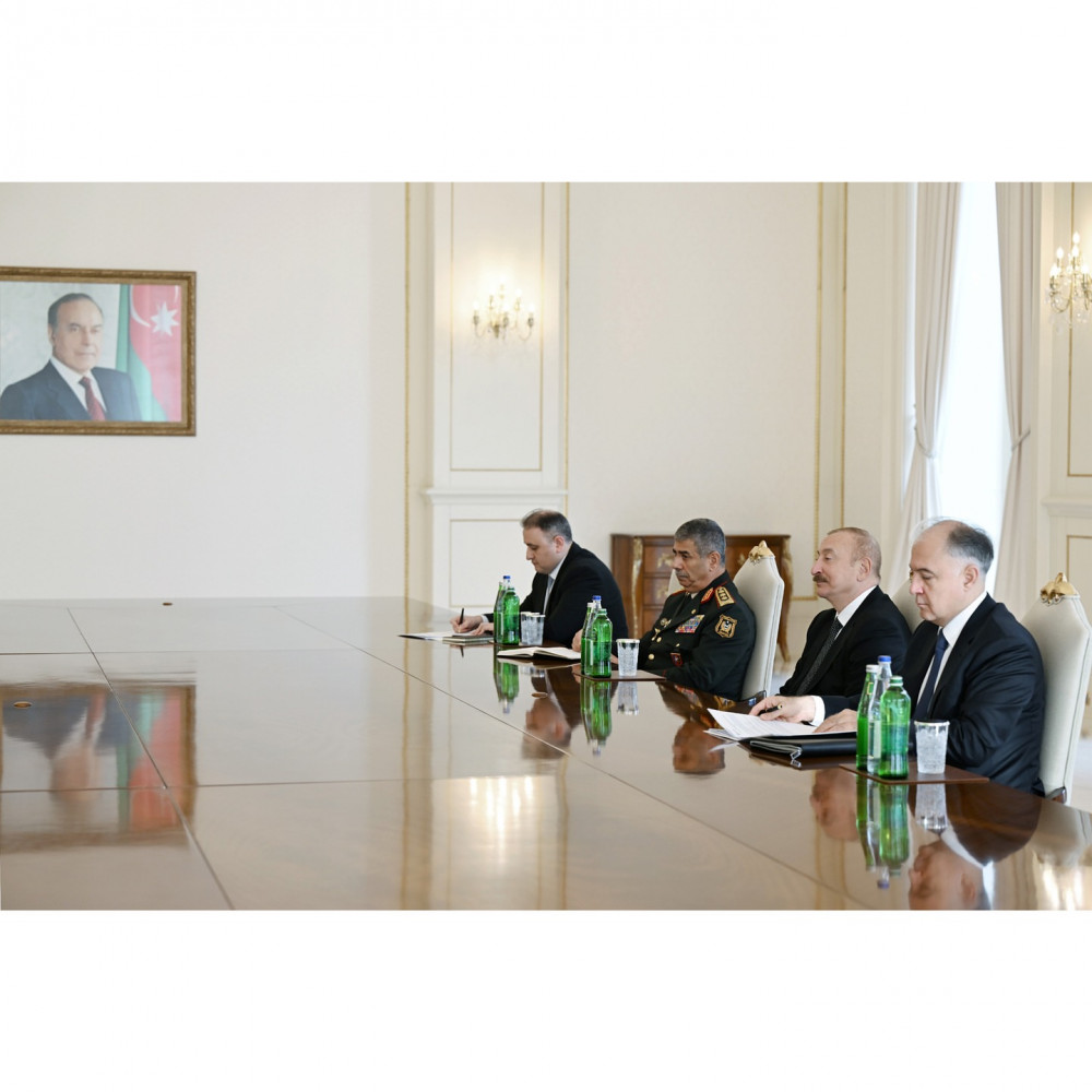 İlham Əliyev Slovakiya Baş nazirinin müavininin başçılıq etdiyi nümayəndə heyətini qəbul edib<font color=red> - FOTOLAR</font>