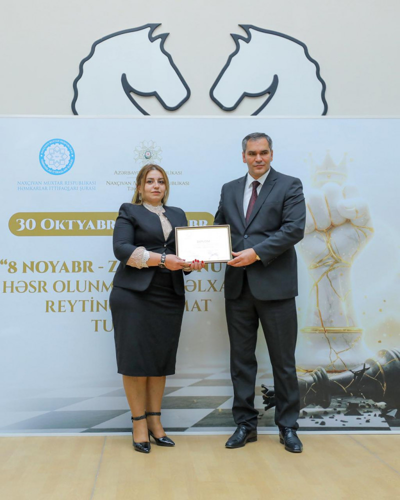 Naxçıvanda 8 Noyabr – Zəfər Gününə həsr olunmuş  beynəlxalq reytinqli şahmat turnirində qalib olan  şahmatçıların mükafatlandırma tədbiri keçirilib<font color=red> - FOTOLAR</font>