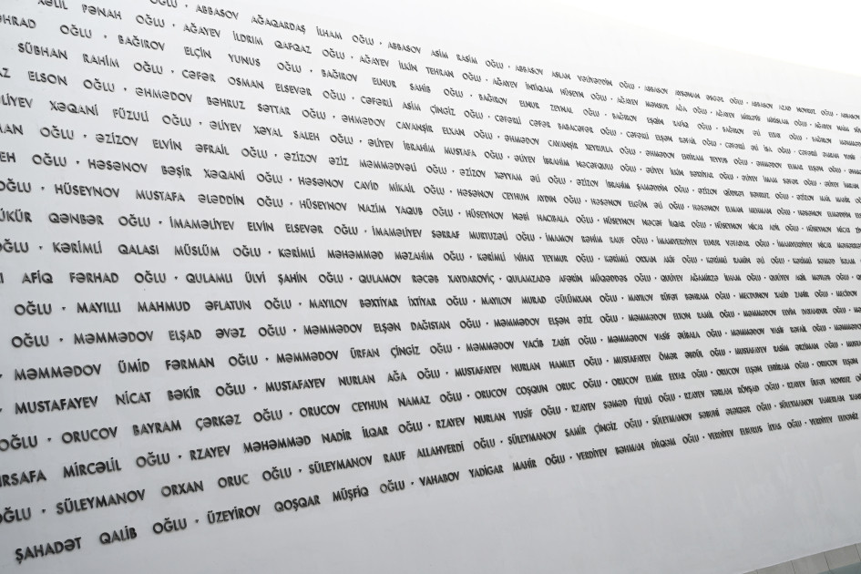 Bakıda Zəfər muzeyinin açılışı olub Prezident İlham Əliyev və birinci xanım Mehriban Əliyeva tədbirdə iştirak ediblər<font color=red> - FOTOLAR</font>