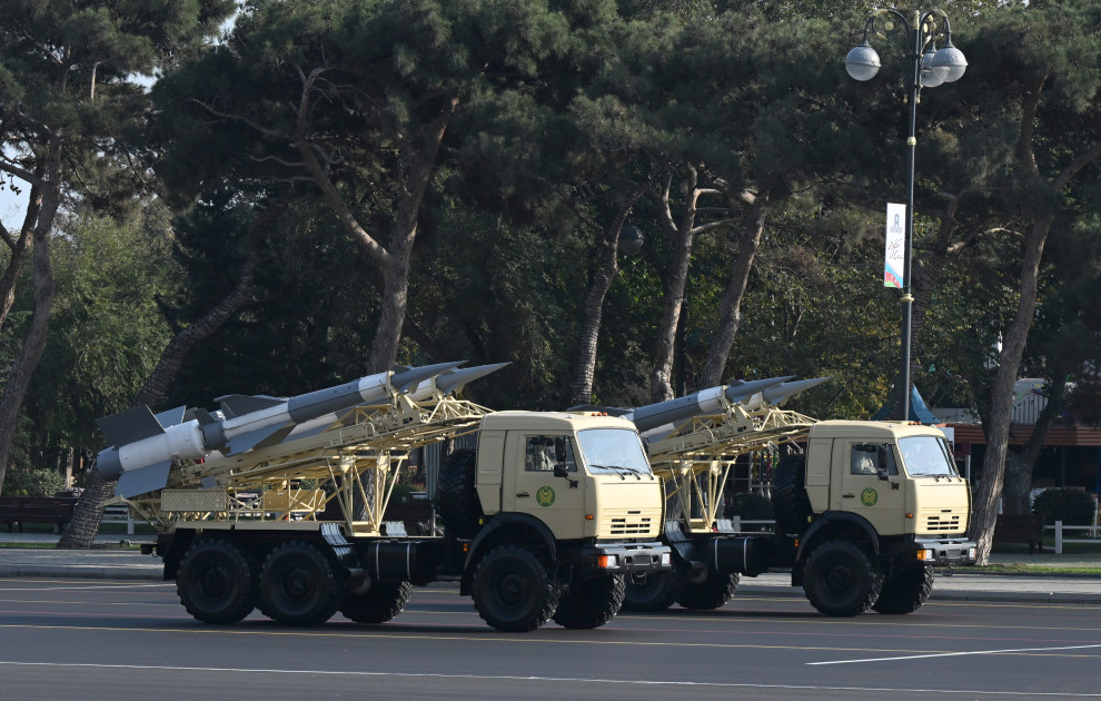 Bakıda Vətən müharibəsində Qələbənin beşinci ildönümünə həsr olunmuş Hərbi parad keçirilir <font color='red'> - YENİLƏNİB 3</font><font color=red> - FOTOLAR</font>