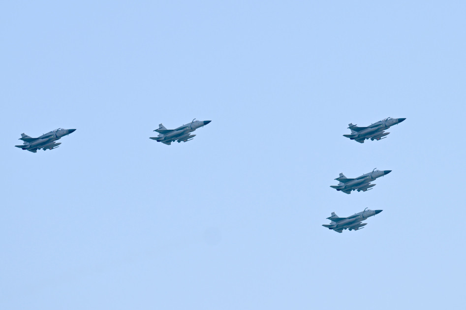 Bakıda Vətən müharibəsində Qələbənin beşinci ildönümünə həsr olunmuş Hərbi parad keçirilir <font color='red'> - YENİLƏNİB 3</font><font color=red> - FOTOLAR</font>