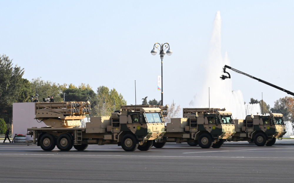 Bakıda Vətən müharibəsində Qələbənin beşinci ildönümünə həsr olunmuş Hərbi parad keçirilir <font color='red'> - YENİLƏNİB 3</font><font color=red> - FOTOLAR</font>