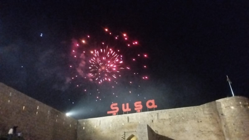 Şuşada möhtəşəm atəşfəşanlıq olub<font color=red> - FOTOLAR</font>