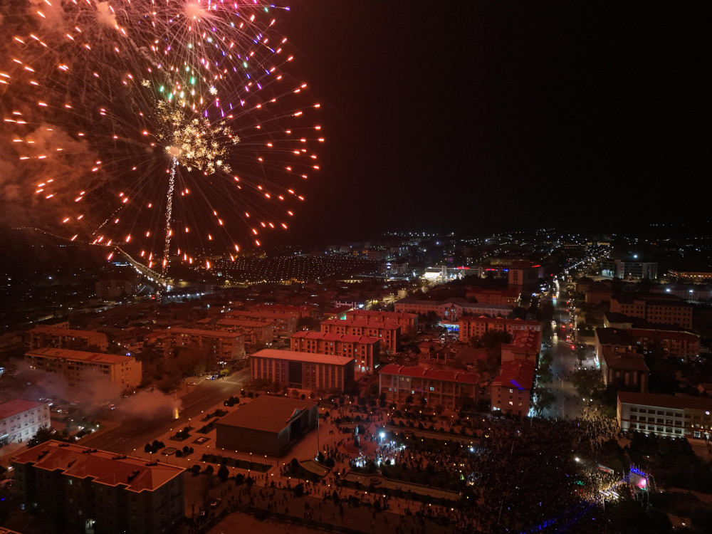 Naxçıvanda Zəfərin 5-ci ildönümü böyük coşqu ilə qeyd edilib<font color=red> - FOTOLAR</font>