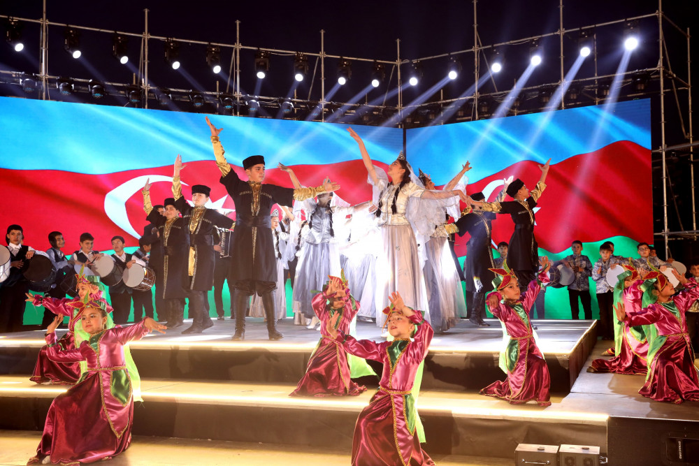 Naxçıvanda Zəfərin 5-ci ildönümü böyük coşqu ilə qeyd edilib<font color=red> - FOTOLAR</font>