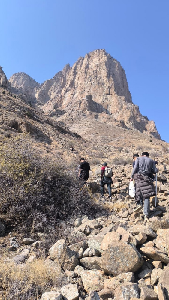 NDU-nun müəllim və tələbələri Haçadağa zirvə yürüşü edib<font color=red> - FOTOLAR</font>