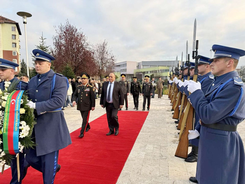 Azərbaycan müdafiə naziri Bosniya və Herseqovinaya səfər edib<font color=red> - FOTOLAR</font>