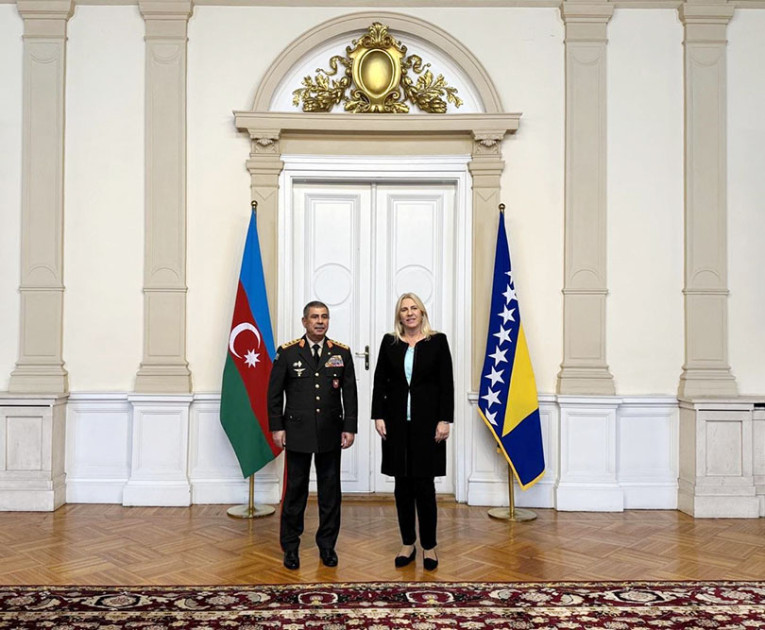Azərbaycan müdafiə naziri Bosniya və Herseqovinaya səfər edib<font color=red> - FOTOLAR</font>