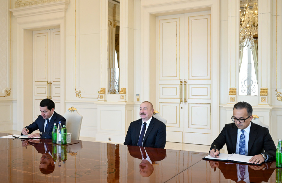 Prezident İlham Əliyev ABŞ-ın İsa Məsihin Sonuncu Gün Müqəddəsləri Kilsəsinin nümayəndə heyətini qəbul edib<font color=red> - FOTOLAR</font>