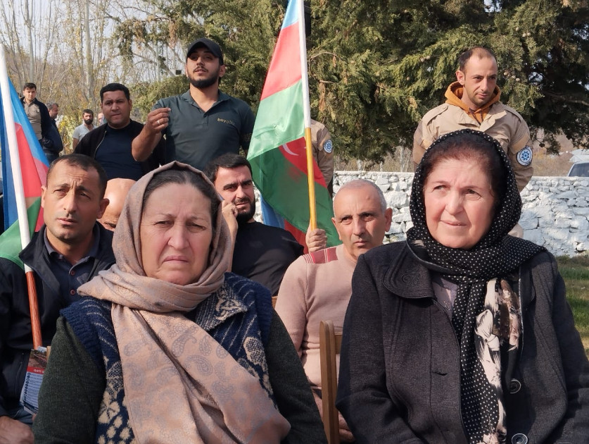 Xocalının Daşbulaq və Badara kəndlərinə növbəti köç olub <font color='red'> - YENİLƏNİB</font><font color=red> - FOTOLAR</font>