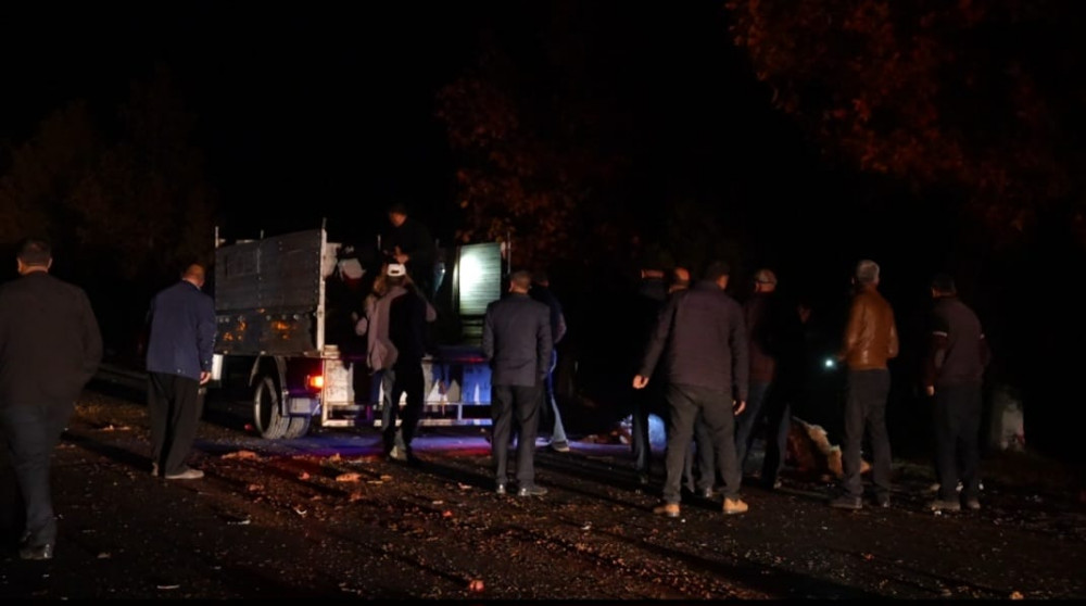 Naxçıvan-Şahbuz magistral yolunda avtomobil qoyun sürüsünə çırpılıb<font color=red> - FOTOLAR</font>