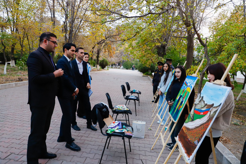 Tələbələr arasında rəsm müsabiqəsi keçirilib<font color=red> - FOTOLAR</font>