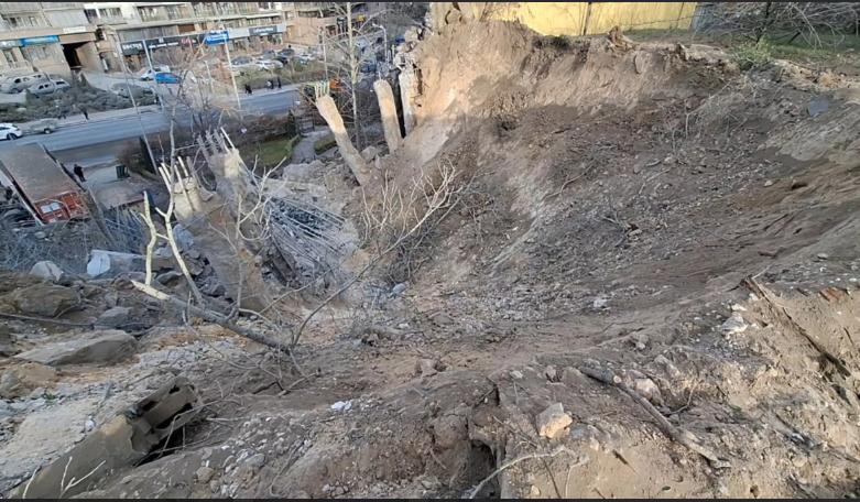 Kiyevə raket hücumu zamanı Azərbaycanın Ukraynadakı səfirliyinə ciddi ziyan dəyib<font color=red> - FOTOLAR</font>