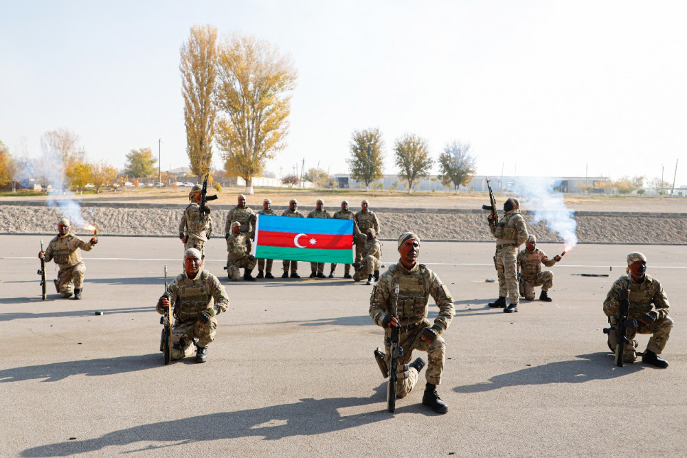 Naxçıvanda gənclərin hərbçilərlə ənənəvi görüşləri davam etdirilir<font color=red> - FOTOLAR</font>