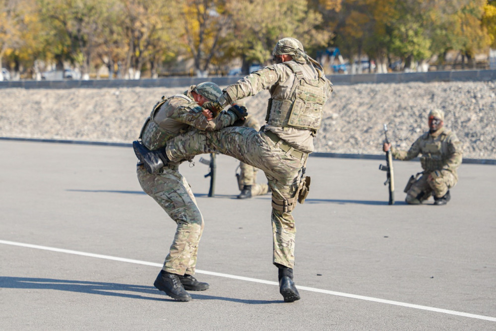 Naxçıvanda gənclərin hərbçilərlə ənənəvi görüşləri davam etdirilir<font color=red> - FOTOLAR</font>