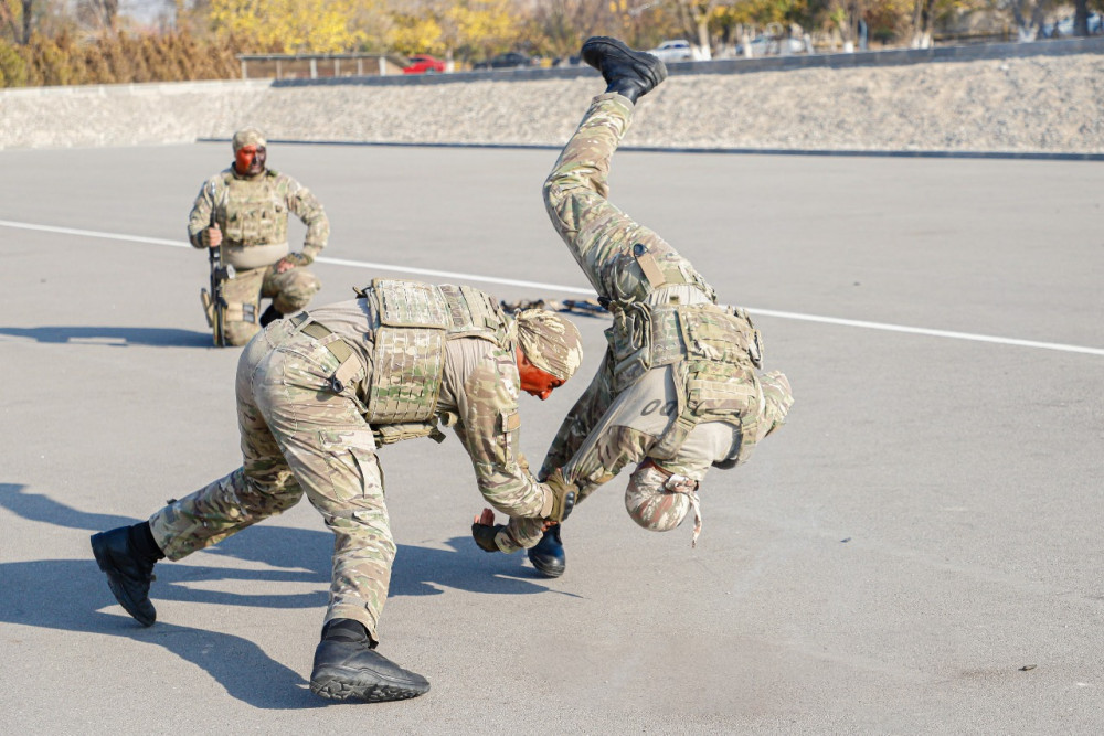 Naxçıvanda gənclərin hərbçilərlə ənənəvi görüşləri davam etdirilir<font color=red> - FOTOLAR</font>
