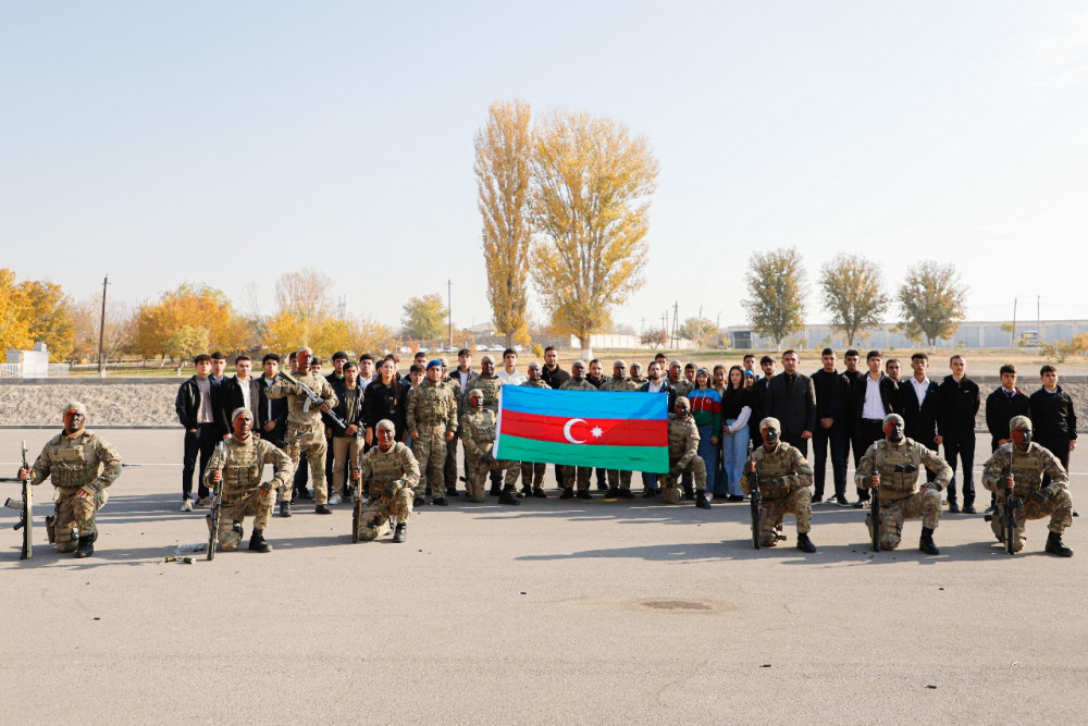 Naxçıvanda gənclərin hərbçilərlə ənənəvi görüşləri davam etdirilir<font color=red> - FOTOLAR</font>