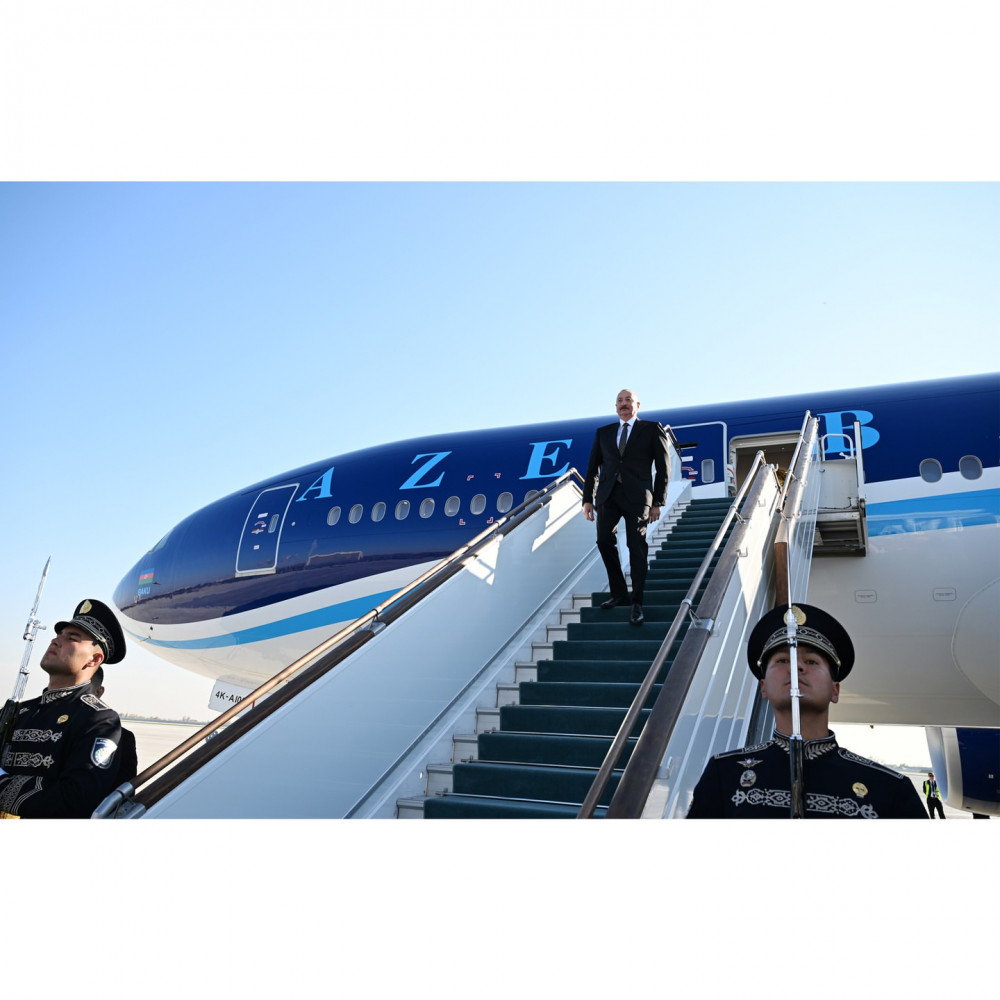 Azərbaycan Prezidenti İlham Əliyev Özbəkistana səfərə gəlib<font color=red> - FOTOLAR</font>