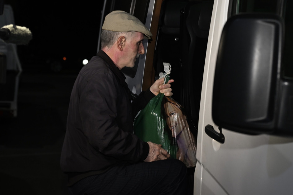 Cəbrayıl rayonunun Horovlu kəndinə növbəti köç karvanı yola salınıb<font color=red> - FOTOLAR</font>