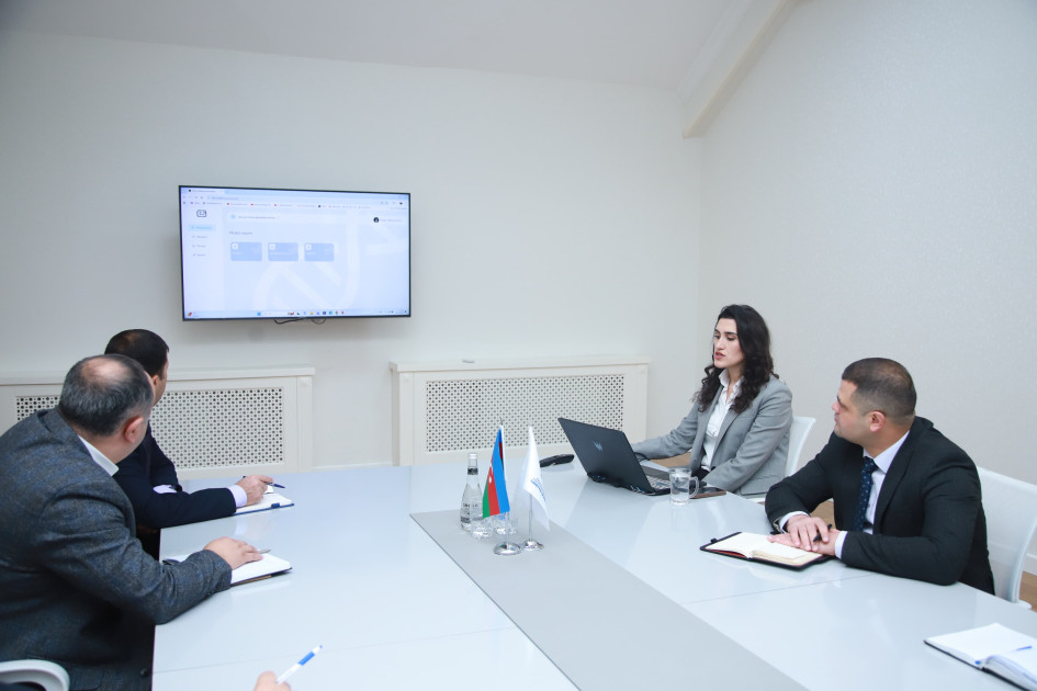 Naxçıvanda orta tibb işçilərinin işə qəbul prosesi elektron qaydada həyata keçirilir<font color=red> - FOTOLAR</font>