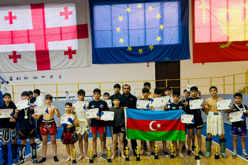 Naxçıvanlı kikbokçulardan 9-u Gürcüstanda keçirilən beynəlxalq turnirin qalibi olub<font color=red> - FOTOLAR</font>