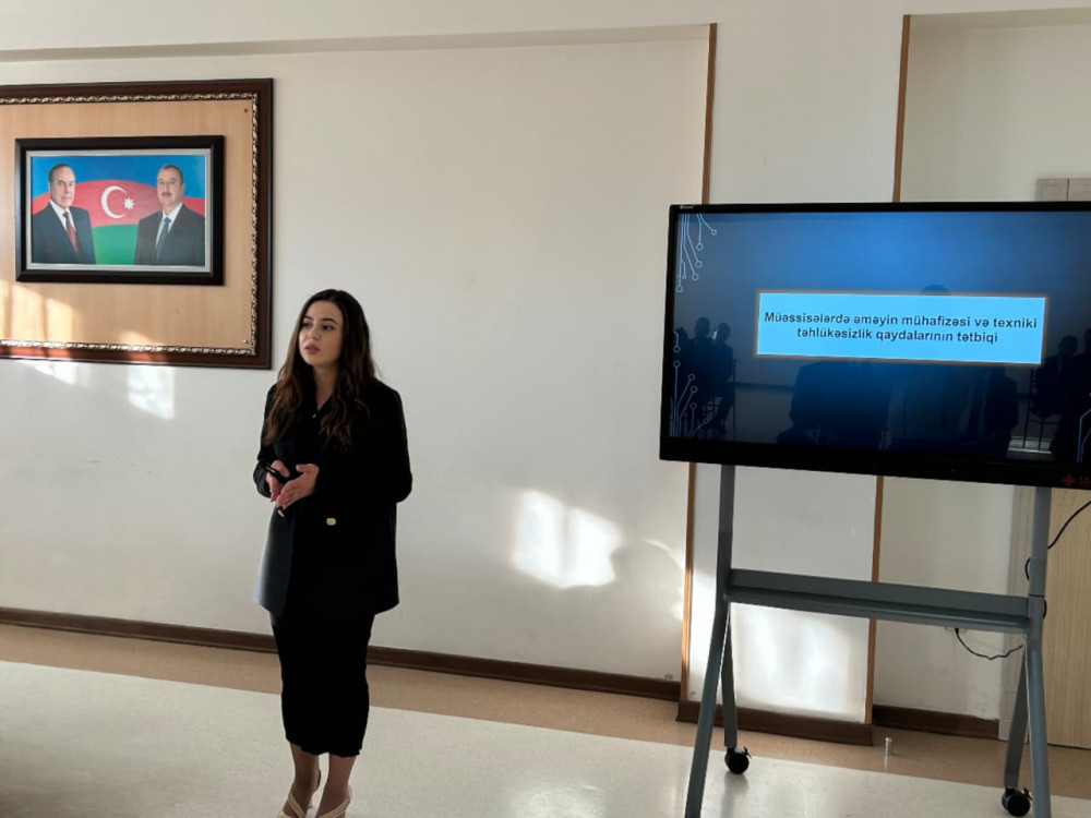 Culfa rayonunda məktəb direktorları üçün Əməyin mühafizəsi üzrə təlim keçirilib<font color=red> - FOTOLAR</font>