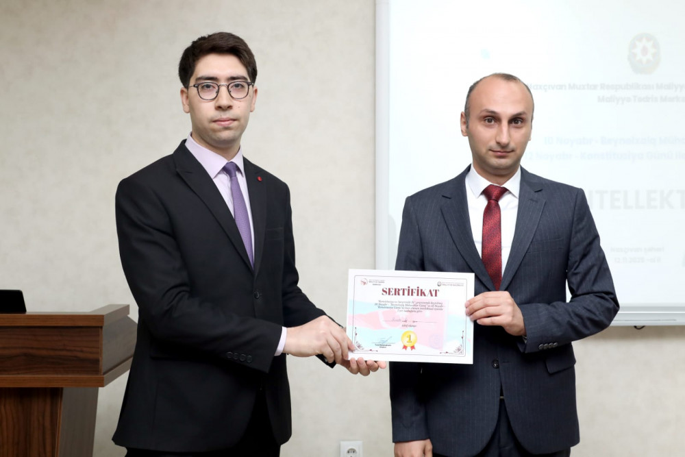 “Konstitusiya və Suverenlik İli” çərçivəsində “Suveren düşüncə” adlı intellektual oyun keçirilib<font color=red> - FOTOLAR</font>