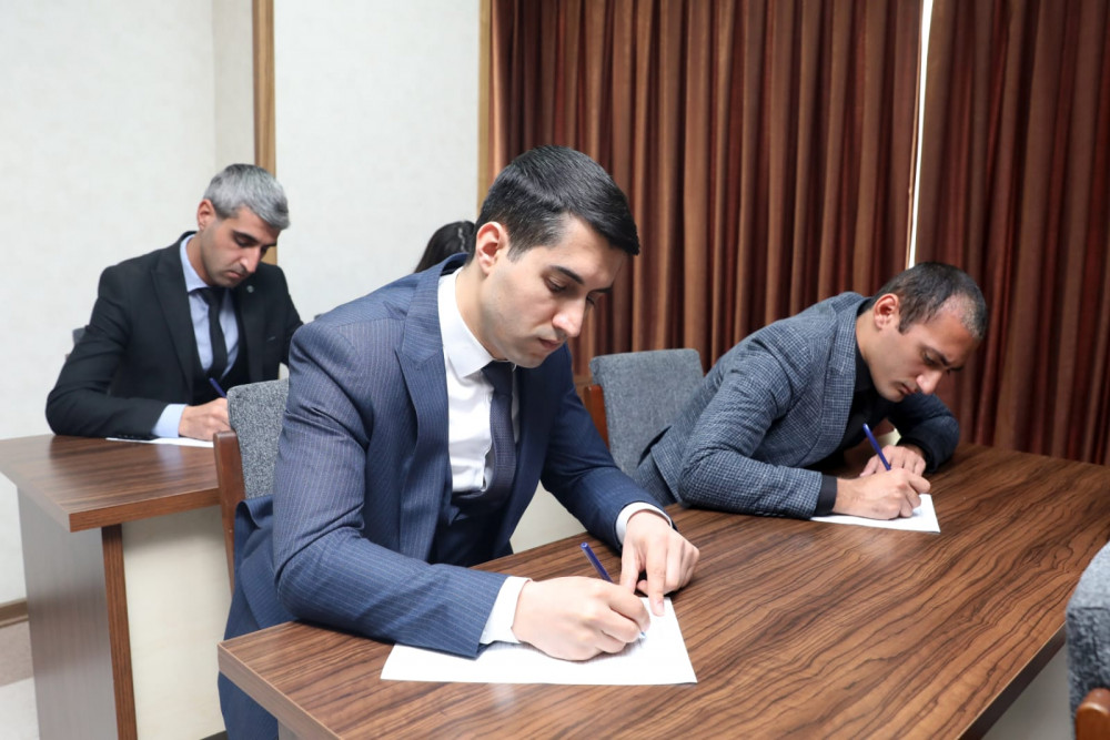 “Konstitusiya və Suverenlik İli” çərçivəsində “Suveren düşüncə” adlı intellektual oyun keçirilib<font color=red> - FOTOLAR</font>