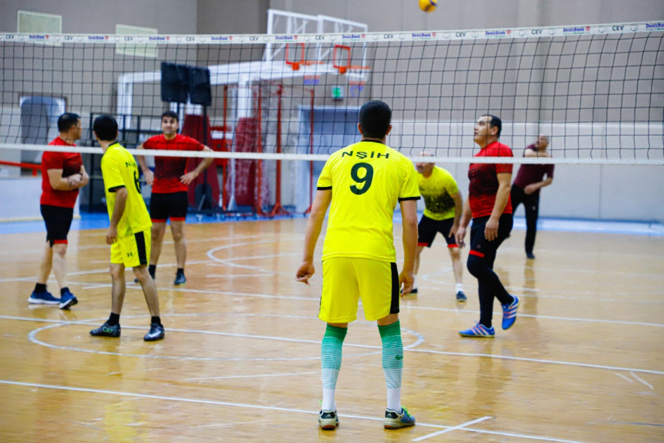 Naxçıvanda voleybol üzrə "Zəfər Kuboku" turnirinə start verilib<font color=red> - FOTOLAR</font>