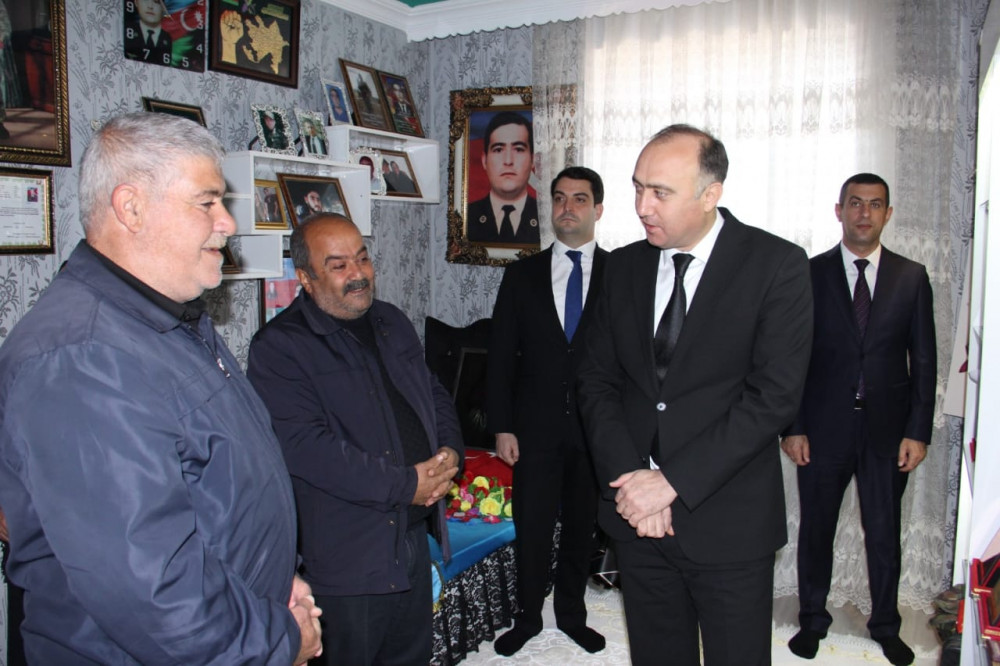 Naxçıvan MR Ədliyyə Nazirliyi şəhid ailələrini ziyarət edib<font color=red> - FOTOLAR</font>