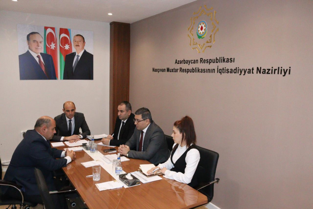 İqtisadiyyat Nazirliyində vətəndaşların müraciətləri dinlənilib<font color=red> - FOTOLAR</font>