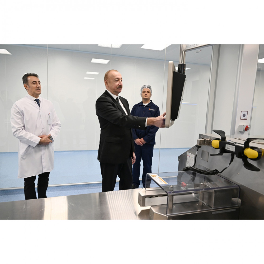 Prezident İlham Əliyev dərman preparatları istehsalı müəssisəsinin açılışında iştirak edib<font color=red> - FOTOLAR</font>