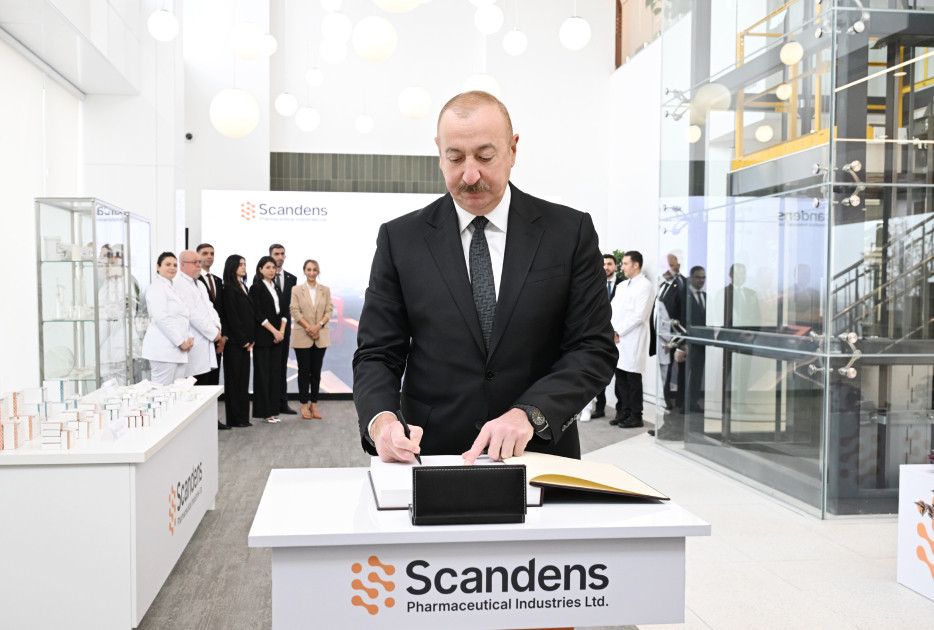 Prezident İlham Əliyev dərman preparatları istehsalı müəssisəsinin açılışında iştirak edib<font color=red> - FOTOLAR</font>