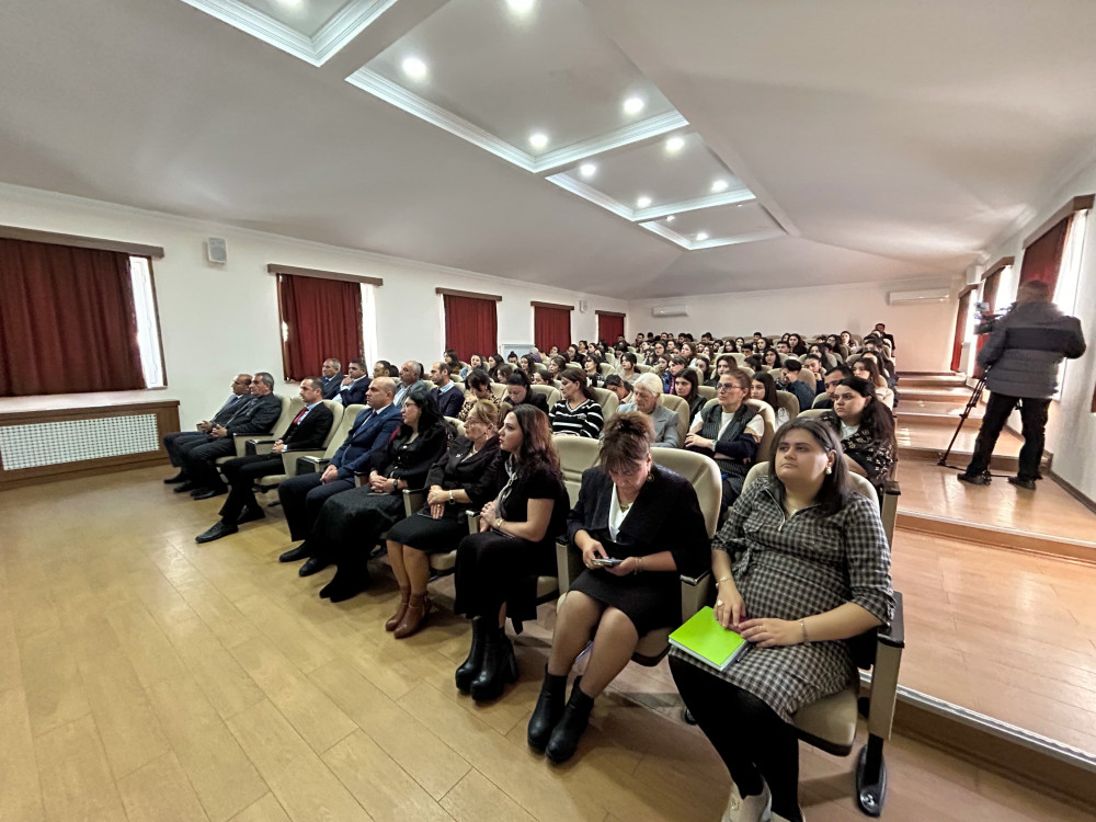 Naxçıvan Müəllimlər İnstitutunda Əməyin mühafizəsinə həsr olunmuş genişmiqyaslı təlim keçirilib<font color=red> - FOTOLAR</font>