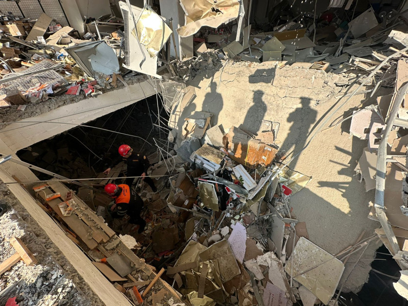 Nərimanovda baş verən partlayış nəticəsində operativ xilasetmə əməliyyatı sayəsində 7 nəfər xilas edilib<font color=red> - FOTOLAR</font>