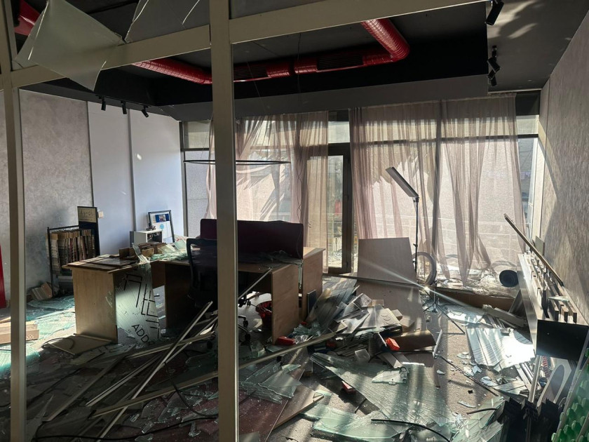 Nərimanovda baş verən partlayış nəticəsində operativ xilasetmə əməliyyatı sayəsində 7 nəfər xilas edilib<font color=red> - FOTOLAR</font>