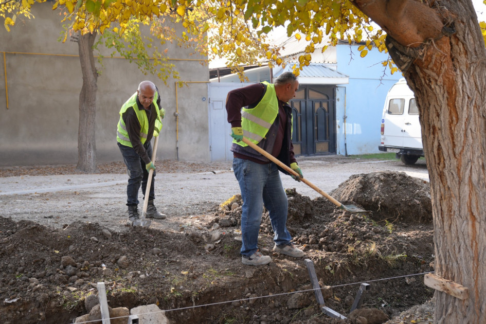 Naxçıvan şəhərində daxili avtomobil yollarının əsaslı təmirinə başlanılıb<font color=red> - FOTOLAR</font>