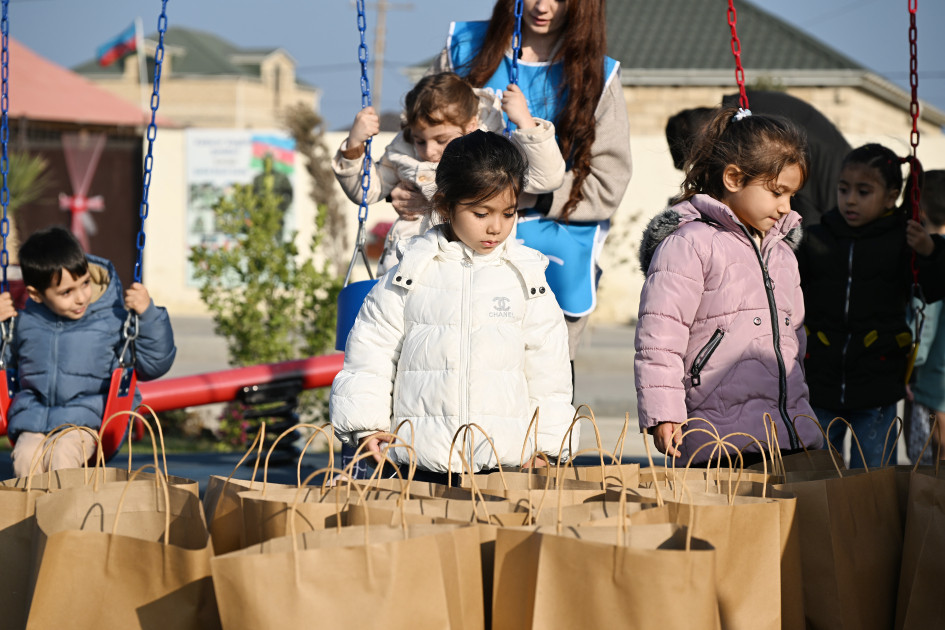 Heydər Əliyev Fondunun vitse-prezidenti Leyla Əliyeva Qaradağda yeni parkın açılışında iştirak edib<font color=red> - FOTOLAR</font>