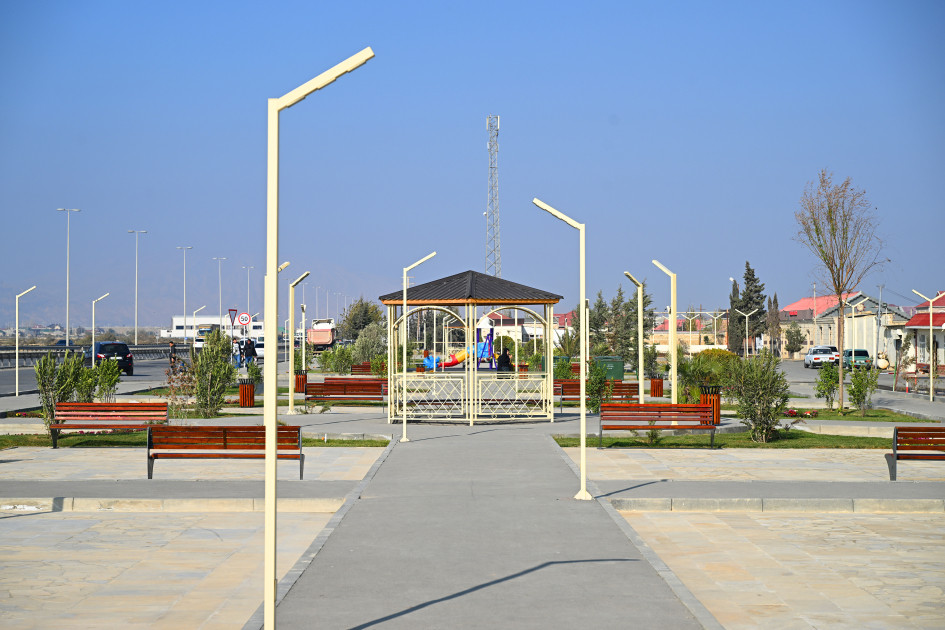 Heydər Əliyev Fondunun vitse-prezidenti Leyla Əliyeva Qaradağda yeni parkın açılışında iştirak edib<font color=red> - FOTOLAR</font>