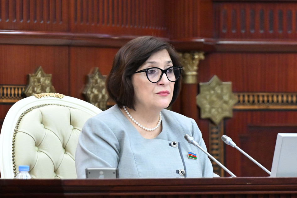 Azərbaycan bir sıra ölkə ilə diplomatik və xidməti pasport sahiblərini vizadan qarşılıqlı azad edir<font color=red> - FOTOLAR</font>