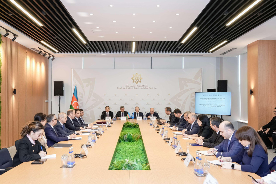 Azərbaycanla BƏT arasında “2025-2029-cu illər üçün Layiqli Əmək üzrə Ölkə Proqramı” imzalanıb<font color=red> - FOTOLAR</font>